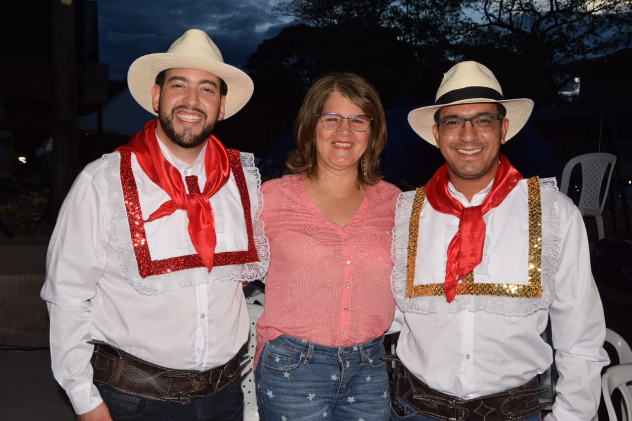 Gustavo Rey, Silvia Vargas y Daniel Oliveros.
